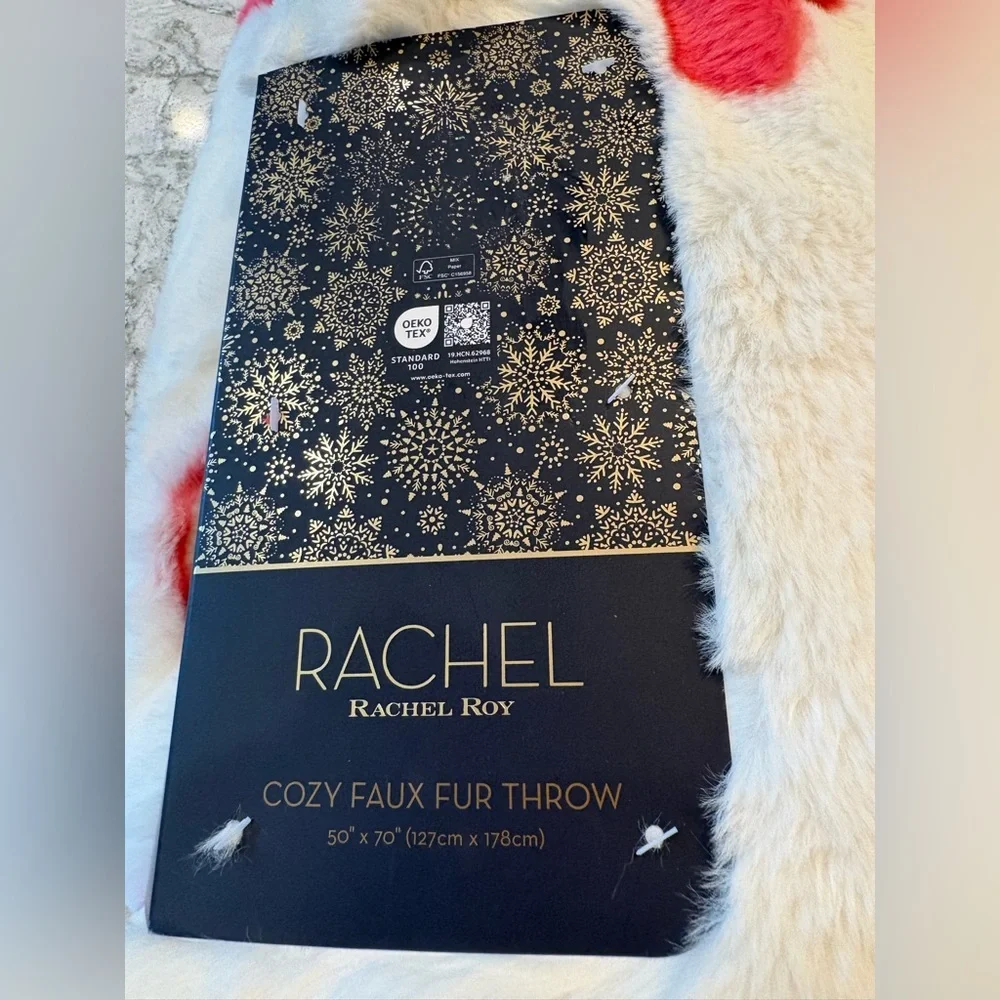NWT Rachel Rachel Roy Candy Cane Bow Christmas Oversized Faux Fur Throw Blanket
